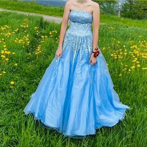prom dress size four. worn once, fits like a two, ground length strapless.